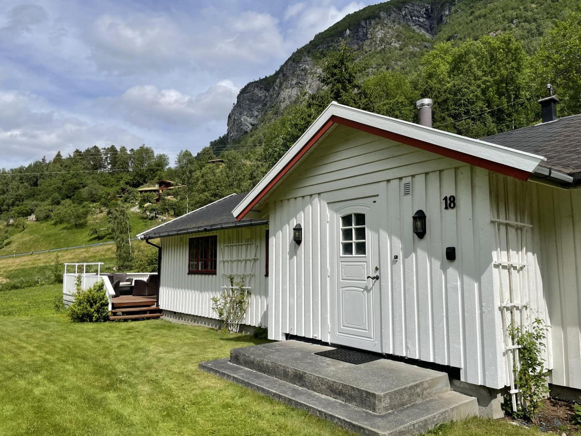 Dalhus - House In The Valley Norddal Bagian luar foto