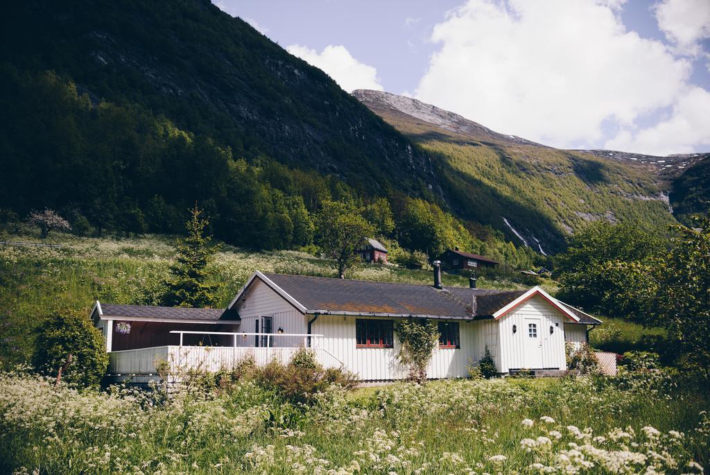 Dalhus - House In The Valley Norddal Bagian luar foto