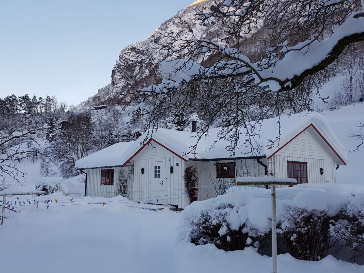 Dalhus - House In The Valley Norddal Bagian luar foto